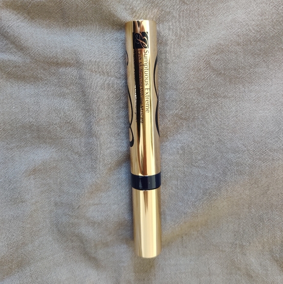 Estee Lauder Sumptuous Extreme Lash Multiplying Volume Mascara - Picture 3 of 3